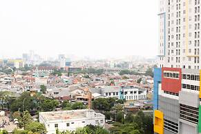 Comfy And Best Location Studio Room At Bassura City Apartment