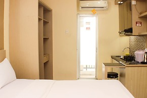 Comfy And Best Location Studio Room At Bassura City Apartment