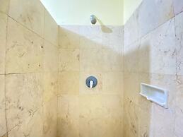 Spacious And Modern 2Br At Braga City Walk Apartment