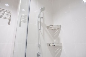 Beautiful And Cozy 2Br Samara Suites Apartment