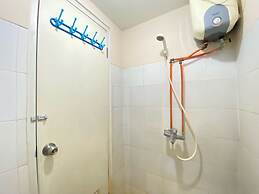 Nice And Comfy Studio At Suites @Metro Apartment