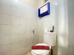 Nice And Comfy Studio At Suites @Metro Apartment