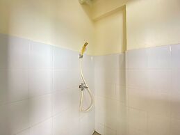 Spacious 3Br At Gateway Ahmad Yani Cicadas Apartment