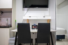 Scenic And Comfortable Studio At West Vista Apartment