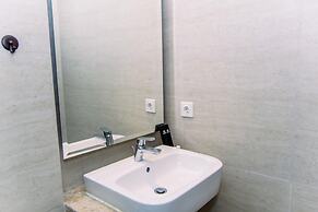 Fancy And Nice Studio Apartment At Gold Coast