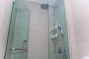 Fancy And Nice Studio Apartment At Gold Coast