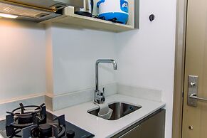 Fancy And Nice Studio Apartment At Gold Coast