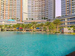 Fancy And Nice Studio Apartment At Gold Coast