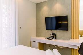 Fancy And Nice Studio Apartment At Gold Coast