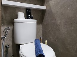 Nice And Comfort 2Br At Belmont Residence Puri Apartment