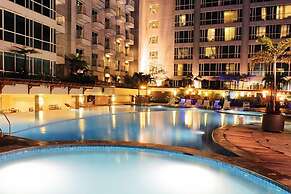 Fancy And Nice Studio At El Royale Apartment