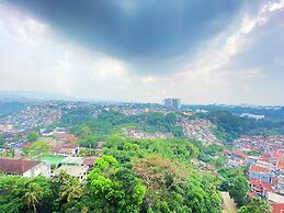 Homey 1Br At Galeri Ciumbuleuit 1 Apartment