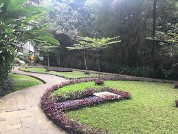 Homey 1Br At Galeri Ciumbuleuit 1 Apartment