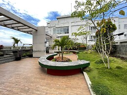 Homey And Comfy Studio Apartment At Parahyangan Residence