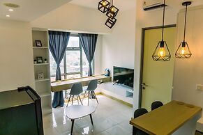 Fancy And Serene 1Br Apartment At M-Town Residence