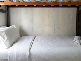 Comfort Living 2Br Apartment At Springlake Summarecon Bekasi