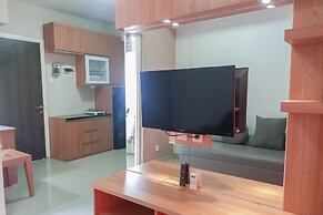 Comfort And Minimalist 1Br At Student Castle Yogyakarta Apartment
