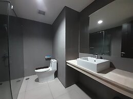 Elegant And Spacious 1Br At Patraland Amarta Apartment