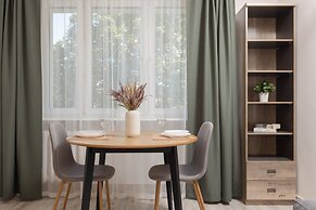 Apartment Warsaw 1 Sierpnia by Renters