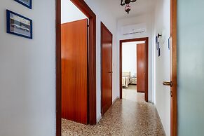 2955 Anna House by Barbarhouse