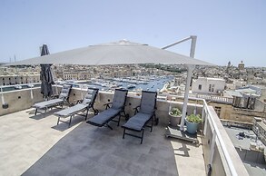Senglea Suites