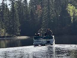 Lake Onaping Lodge