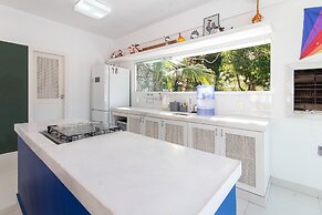 Casa da Árvore - com piscina privativa em Pipa por Carpediem