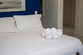 Casa da Árvore - com piscina privativa em Pipa por Carpediem