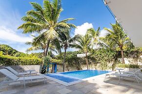 Casa da Árvore - com piscina privativa em Pipa por Carpediem