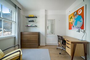JOIVY Captivating 1-Bed Flat In Fulham
