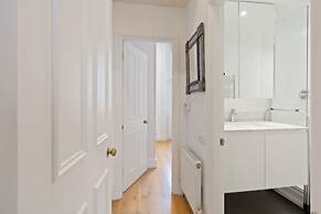 JOIVY Elegant 1-Bed Flat In Bayswater