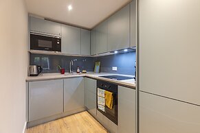 JOIVY Stylish 2 Bed Flat In Notting Hill