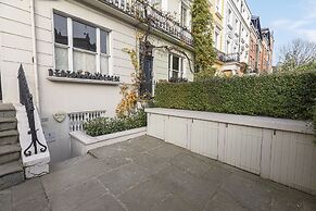 JOIVY Stylish 2 Bed Flat In Notting Hill