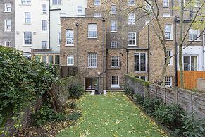 JOIVY Stylish 2 Bed Flat In Notting Hill