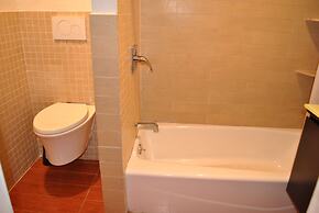 Newark Hansbury Multi Level House