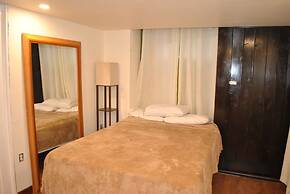 Newark Hansbury Multi Level House