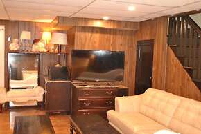 Newark Hansbury Multi Level House