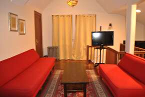 Newark Hansbury Multi Level House