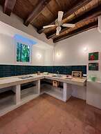 Casa Real del Cabrero by SOHO