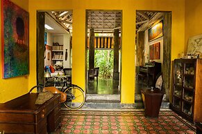 Casa Real del Cabrero by SOHO