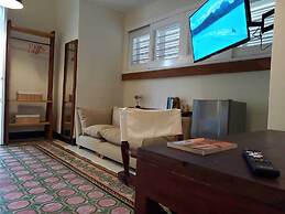 Casa Real del Cabrero by SOHO