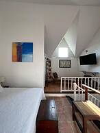 Casa Real del Cabrero by SOHO