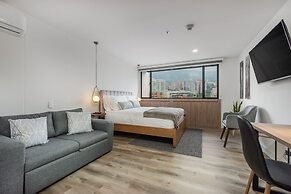 Apartment Go Living & Suites by HOUSY HOST