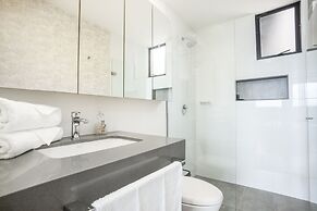 Apartment Go Living & Suites by HOUSY HOST