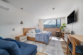 Apartment Go Living & Suites by HOUSY HOST