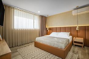 Apartment Go Living & Suites by HOUSY HOST