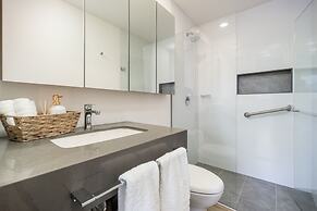 Apartment Go Living & Suites by HOUSY HOST