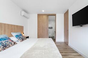 Apartment Go Living & Suites by HOUSY HOST