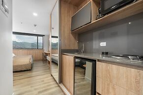 Apartment Go Living & Suites by HOUSY HOST