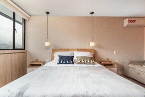 Apartment Go Living & Suites by HOUSY HOST